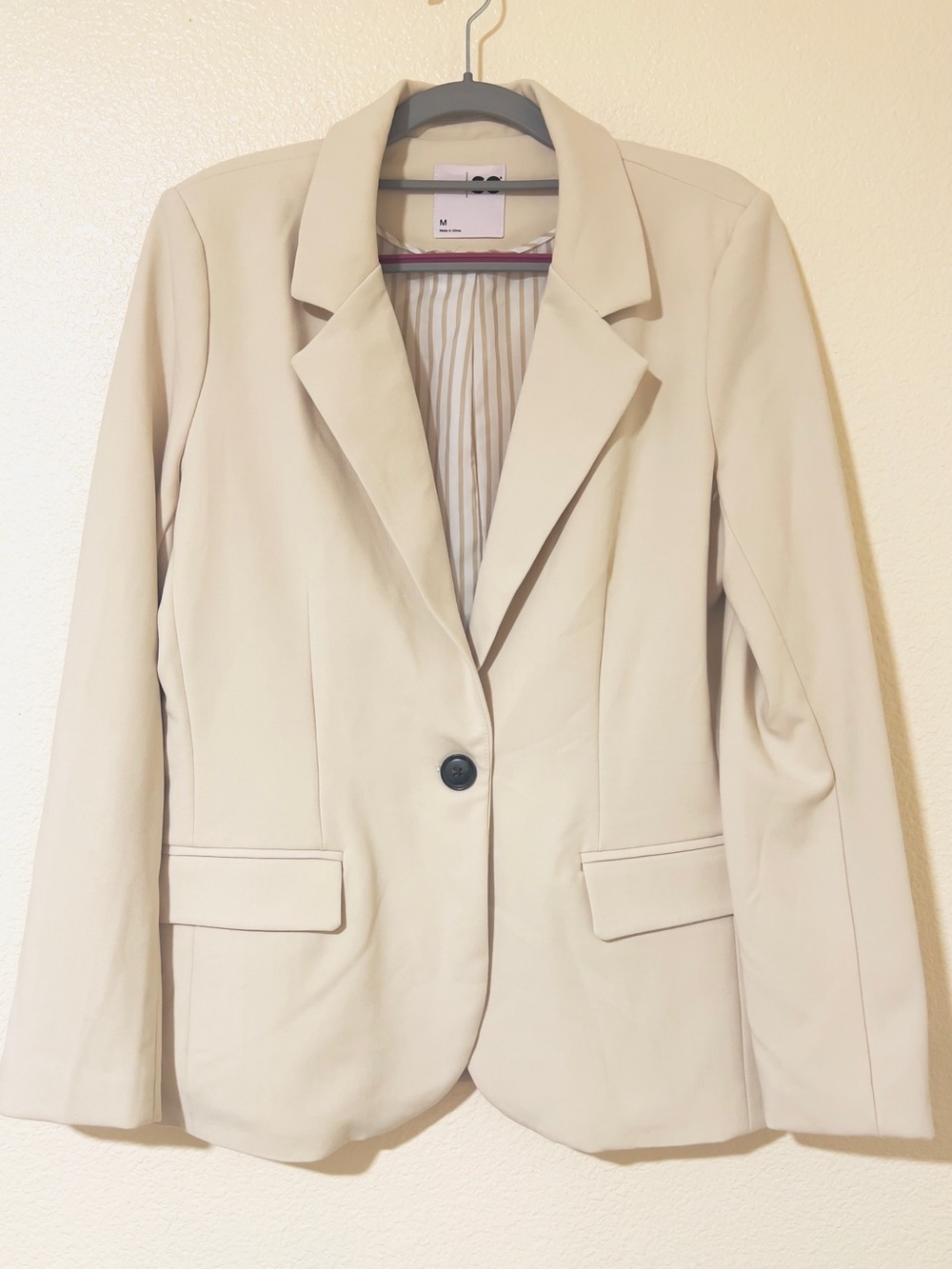 SO Good For Life Women's Beige Single Button Blazer Size M (NWT)